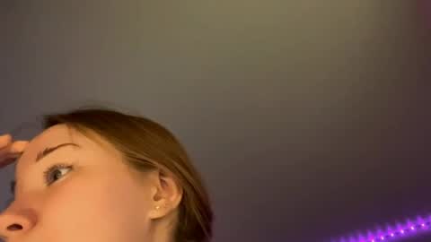 Hello My name is Ida I will be very glad to see you 3 online show from 12, 4, 2026