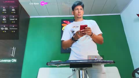 Snapshot of teoyes_ chatting on 1, 10, 2025 teoyes_ online show from 1, 10, 2025