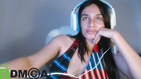 Snapshot of ter23m chatting on 25, 10, 2025 Lisa online show from 25, 10, 2025