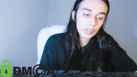 Snapshot of ter23m chatting on 14, 12, 2025 Lisa online show from 14, 12, 2025