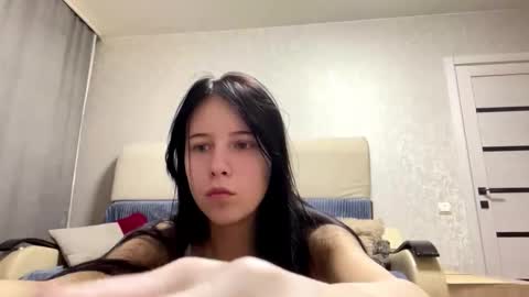 Snapshot of terresastair chatting on 13, 11, 2025 Demi online show from 13, 11, 2025