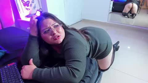 Snapshot of tessa_sinclaire chatting on 30, 9, 2025 TERESA online show from 30, 9, 2025