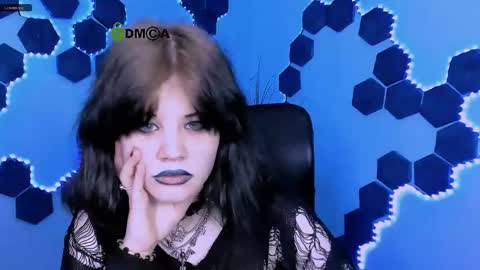 tessa_tea online show from 7, 5, 2026