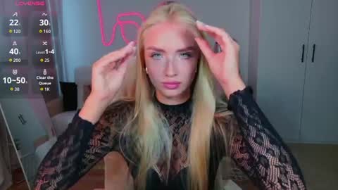 TessaHamilton online show from 3, 8, 2026
