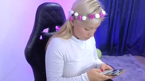 Snapshot of tessawhisnton chatting on 17, 12, 2024 Tessy online show from 17, 12, 2024