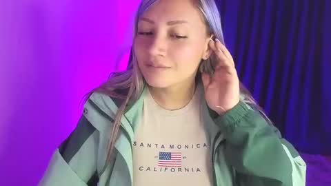 Snapshot of tessawhisnton chatting on 11, 3, 2025 Tessy online show from 11, 3, 2025