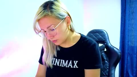 Snapshot of tessawhisnton chatting on 5, 2, 2026 Tessy online show from 5, 2, 2026