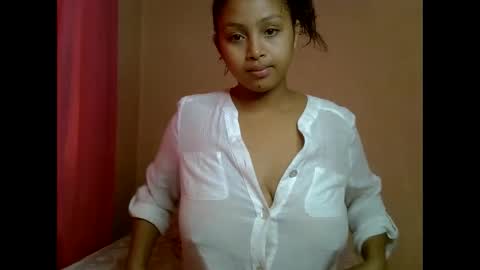 Snapshot of tessmia chatting on 19, 1, 2026 tessmia online show from 19, 1, 2026