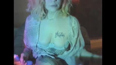 TEXASGIRLLLL online show from 4, 5, 2026