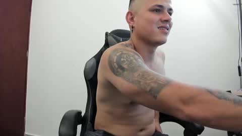 Teylor Fel online show from 2, 3, 2025