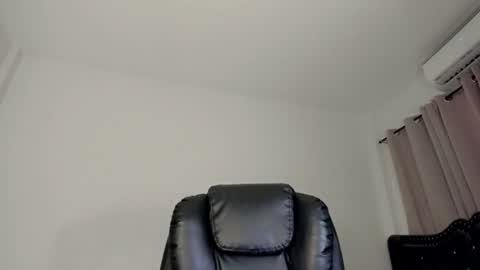 Snapshot of tgirl_luna69 chatting on 23, 6, 2026 Luna online show from 23, 6, 2026