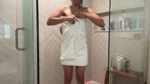 Snapshot of tgirltoesx chatting on 10, 11, 2025 babygirlmami online show from 10, 11, 2025