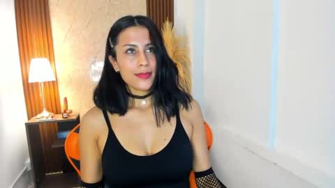 Sweet Thais  online show from 19, 9, 2025