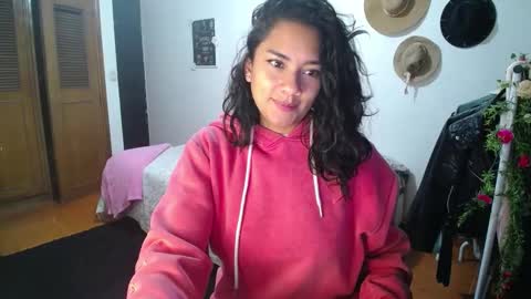    online show from 25, 1, 2025