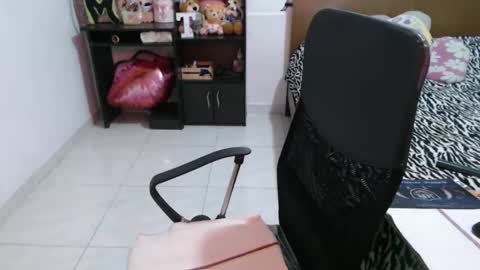 thania      sometimes in the company of Alan and Maria online show from 27, 2, 2025