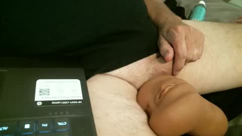 Snapshot of thameslee chatting on 11, 6, 2026 Thames online show from 11, 6, 2026