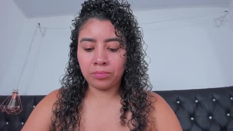 thara webstter online show from 17, 12, 2024