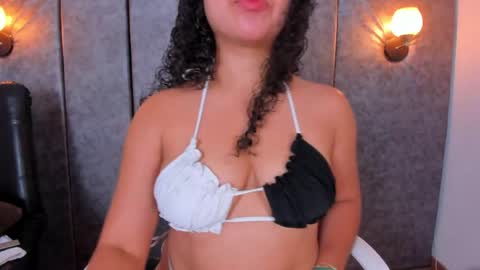 thara webstter online show from 15, 4, 2026