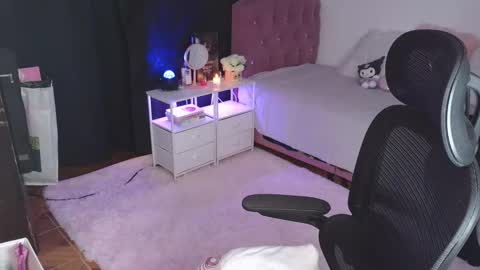   online show from 24, 10, 2025