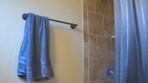 That guy  follow on X online show from 18, 12, 2025