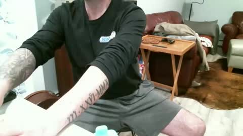 Snapshot of thatwhittyditty chatting on 2, 4, 2026 thatwhittyditty online show from 2, 4, 2026