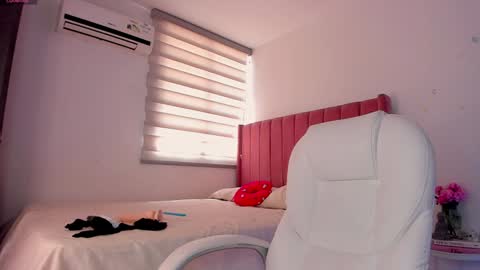 nina mirley online show from 18, 1, 2025