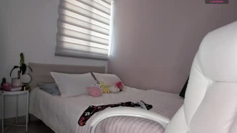 nina mirley online show from 24, 9, 2025