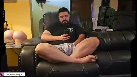 Snapshot of the_alpha_dog_xxx chatting on 10, 6, 2026 the_alpha_dog_xxx online show from 10, 6, 2026