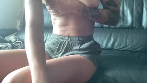 the_emmarouge online show from 2, 10, 2025