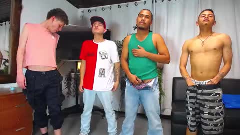 Snapshot of the_goodfellas chatting on 17, 11, 2025 the goodfellas online show from 17, 11, 2025