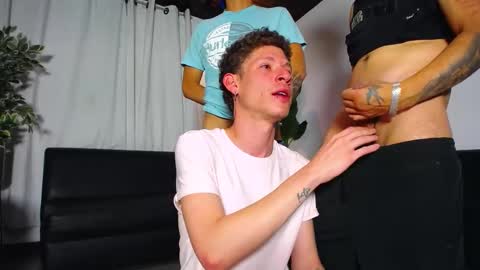 Snapshot of the_goodfellas chatting on 23, 11, 2025 the goodfellas online show from 23, 11, 2025