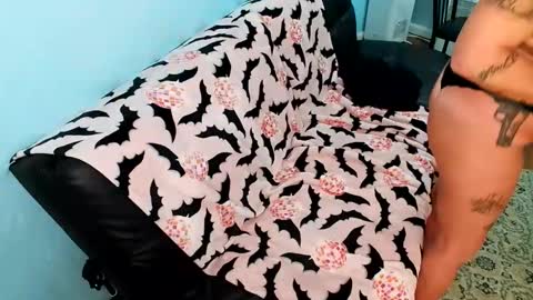 Snapshot of the_naked_siren chatting on 16, 12, 2025 lina luna online show from 16, 12, 2025