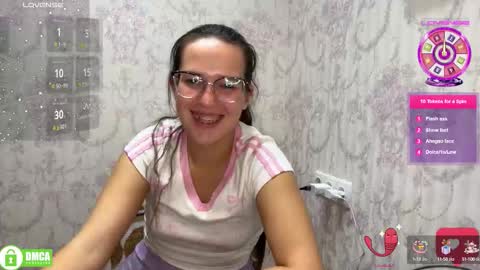Snapshot of the_princese chatting on 14, 10, 2025 Alice online show from 14, 10, 2025