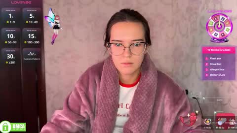 Snapshot of the_princese chatting on 3, 11, 2025 Alice online show from 3, 11, 2025