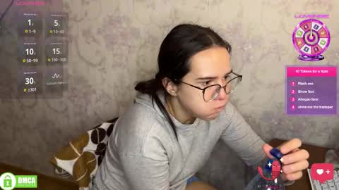 Snapshot of the_princese chatting on 5, 12, 2025 Alice online show from 5, 12, 2025