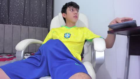 the_skinnyguys online show from 28, 1, 2025