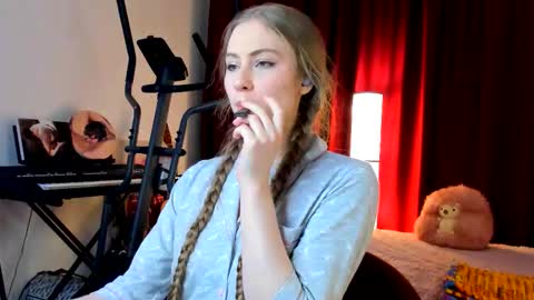 Snapshot of the_steel_magnolia_ chatting on 17, 9, 2025 Ally STREAMING ON TWITCH NOW Check my Twitter for updates online show from 17, 9, 2025