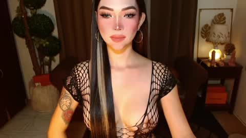thea_whong online show from 24, 3, 2026