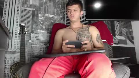 Miguel Angel online show from 16, 12, 2024