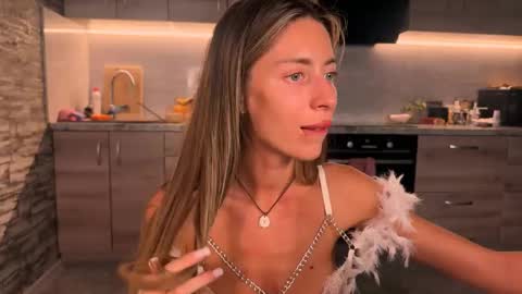 Snapshot of thearte1 chatting on 19, 9, 2025 J online show from 19, 9, 2025