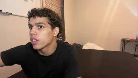 Snapshot of thebaileybrooks chatting on 5, 10, 2025 thebaileybrooks online show from 5, 10, 2025