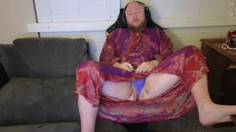 Snapshot of theballboy chatting on 18, 4, 2026 theballboy online show from 18, 4, 2026