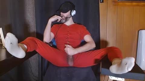 Snapshot of thebarefootgamer chatting on 5, 1, 2025 Blue and Red online show from 5, 1, 2025