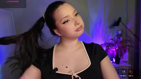 Snapshot of thebbylu chatting on 15, 10, 2025 Lucy online show from 15, 10, 2025