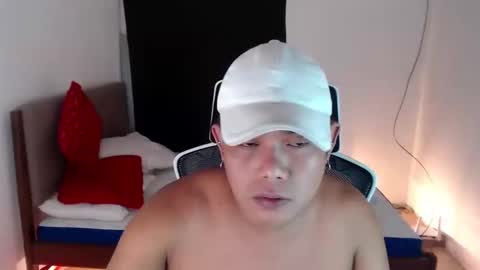 Snapshot of thebitch_cowbell chatting on 18, 9, 2025 thebitch_cowbell online show from 18, 9, 2025