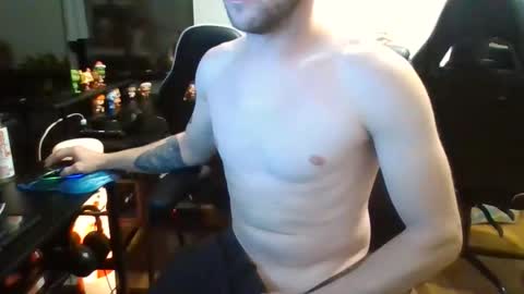 Snapshot of thecock431 chatting on 22, 12, 2025 thecock431 online show from 22, 12, 2025