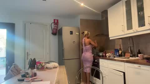 thecontcobracock24cm online show from 28, 1, 2025