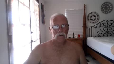 Snapshot of thecooltool_1 chatting on 15, 9, 2025 thecooltool_1 online show from 15, 9, 2025