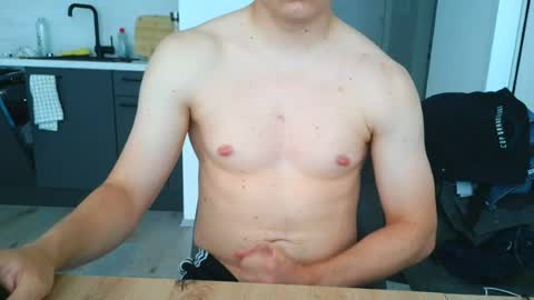 Snapshot of thecuteguy144949 chatting on 14, 6, 2026 thecuteguy144949 online show from 14, 6, 2026