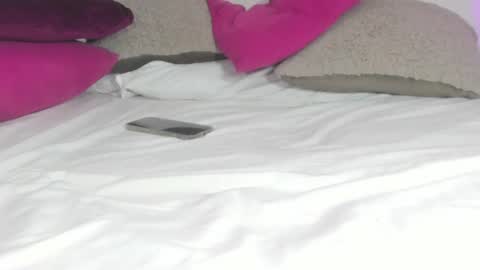 Snapshot of thedol1 chatting on 8, 2, 2025 Thedol1 online show from 8, 2, 2025